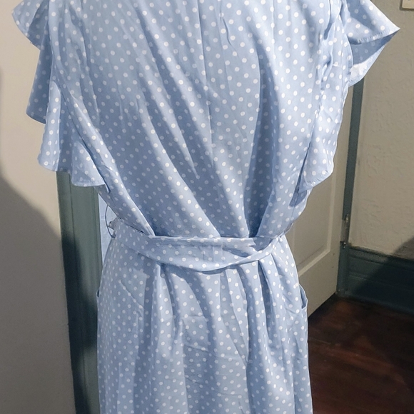 Dress - Picture 2 of 2